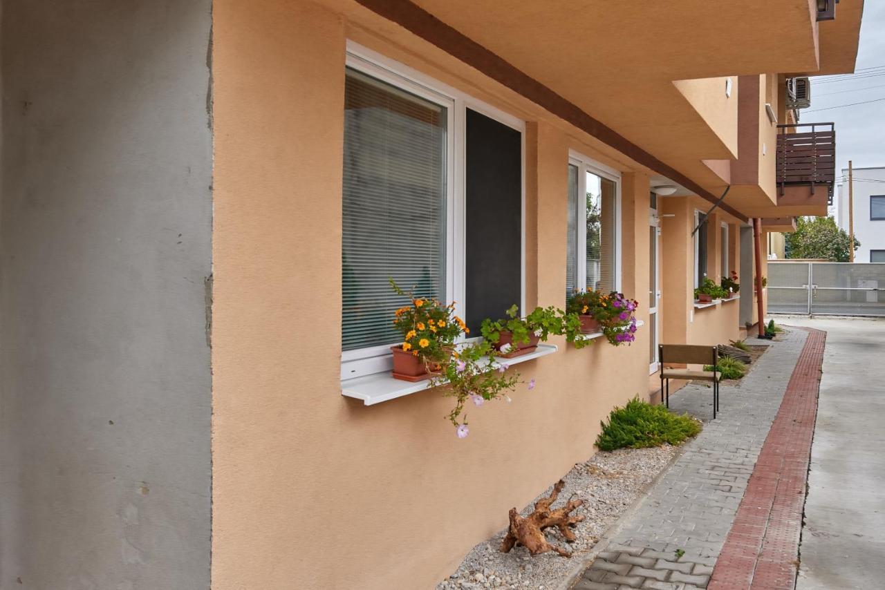 Sweet Apartment Bratislava Exterior foto